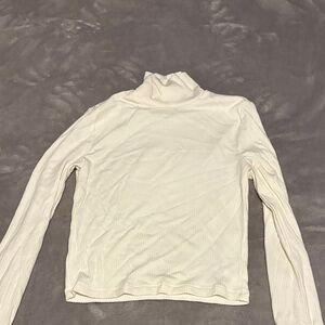 Wilfred Off-White Ribbed Turtleneck